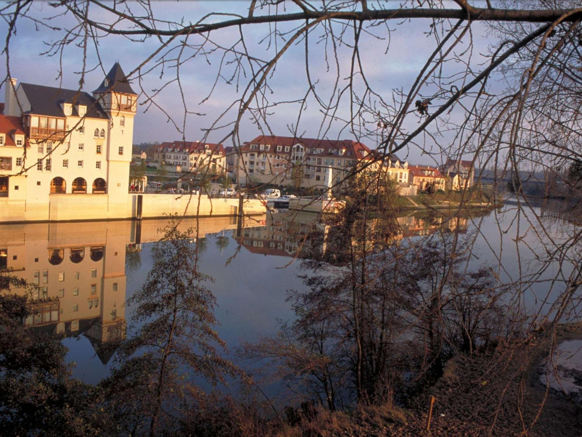 Ibis Budget Cergy St Christophe Exterior photo