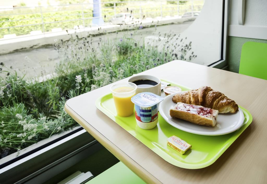 Ibis Budget Cergy St Christophe Exterior photo