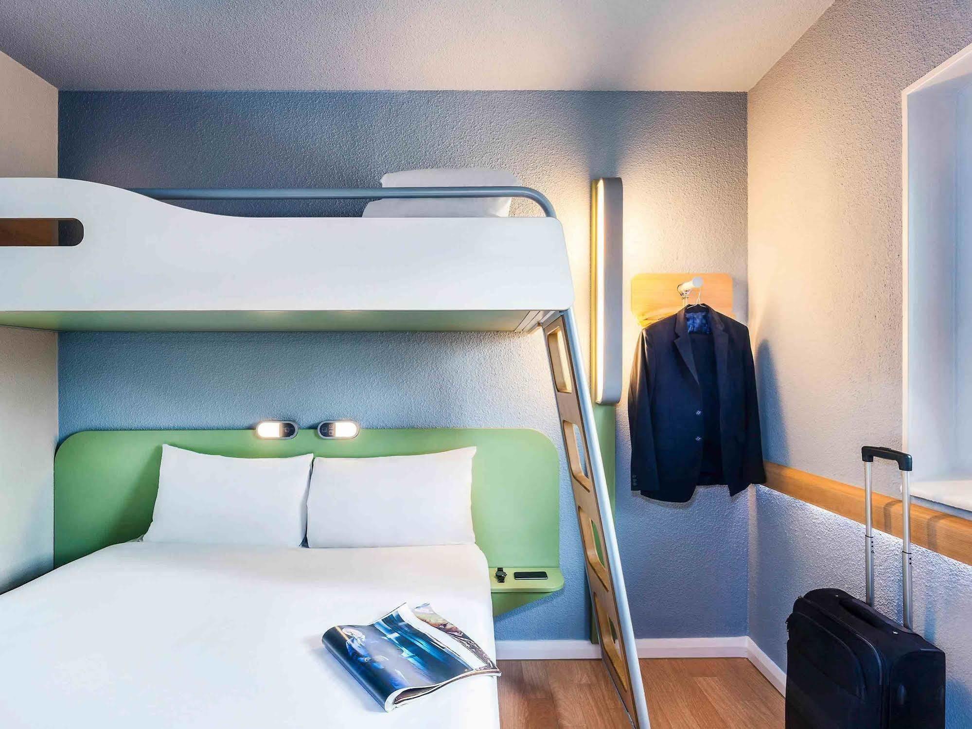 Ibis Budget Cergy St Christophe Exterior photo